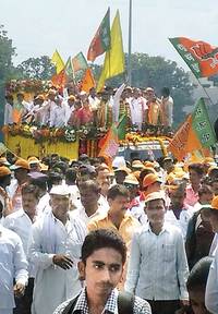 4,000 'daughters', 'sons-in-law' campaign for BJP candidate